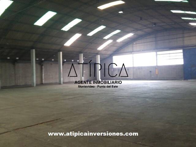 #24 - Edificio comercial para Alquiler en Montevideo - UY-MO - 1