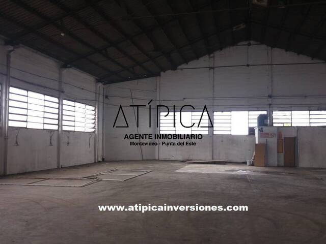 #24 - Edificio comercial para Alquiler en Montevideo - UY-MO - 2