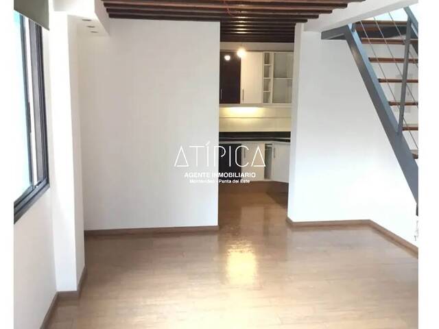 #99 - Casa para Venta en Montevideo - UY-MO