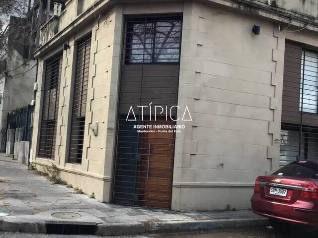 #99 - Casa para Venta en Montevideo - UY-MO